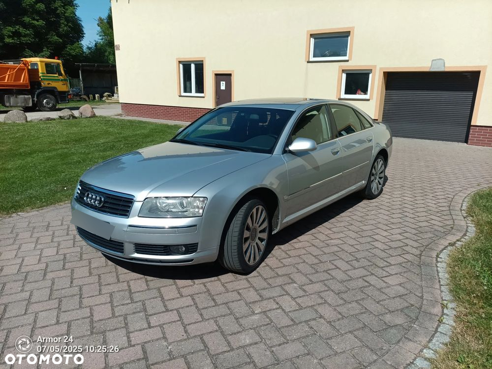 Audi A8 4.2 Quattro - 4