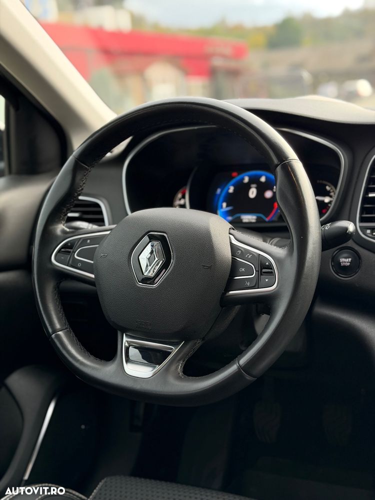 Renault Megane ENERGY TCe 130 BOSE EDITION - 15