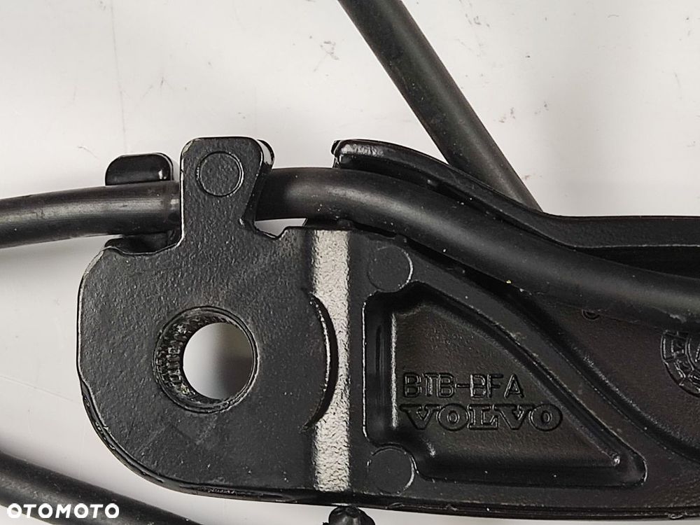 VOLVO XC40 17-21r Ramiona Wycieraczek - 7
