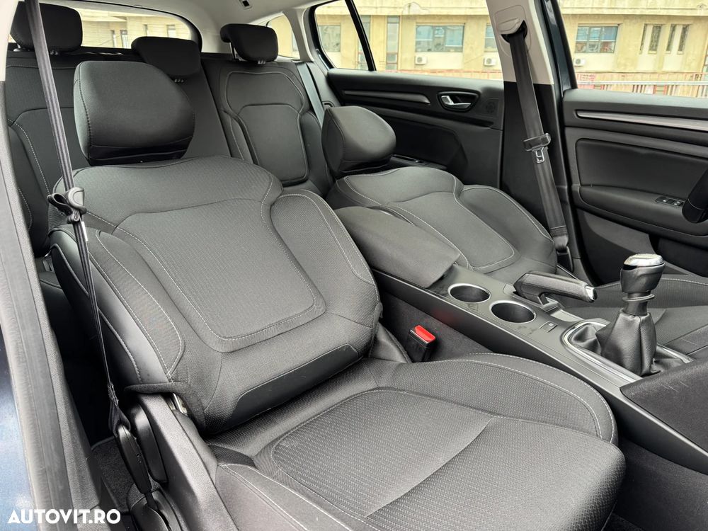 Renault Megane BLUE dCi 115 BUSINESS EDITION - 20