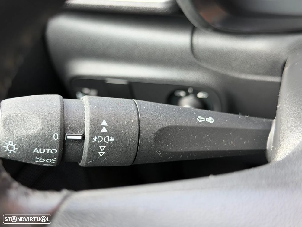 Citroën C3 1.2 PureTech Shine - 7