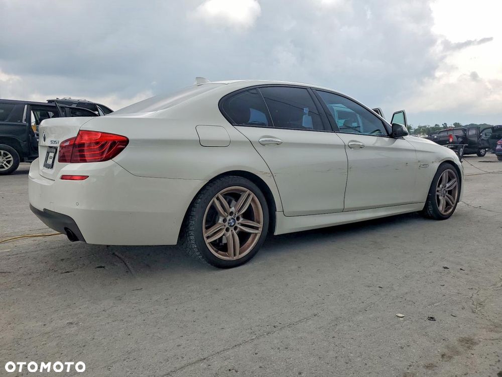BMW Seria 5 2016 photo 3
