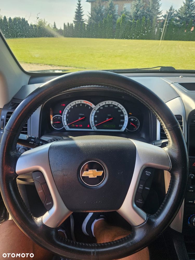 Chevrolet Captiva 2.4 2WD 7 Sitzer LS - 16