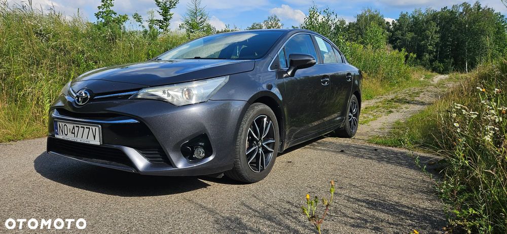 Toyota Avensis - 1