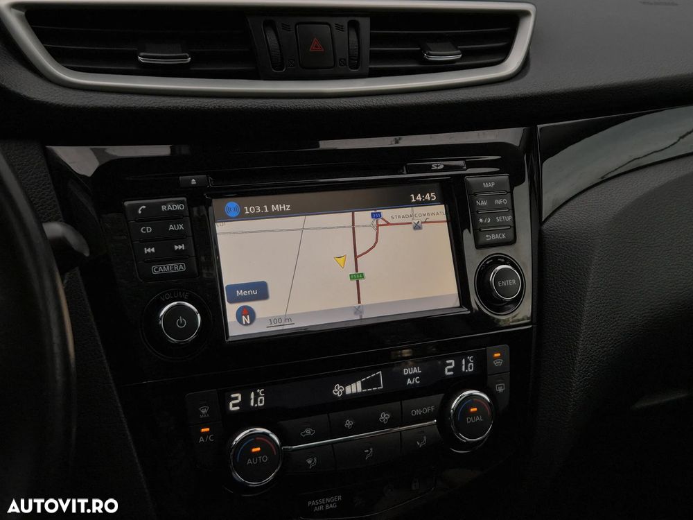 Nissan Qashqai 1.6 DCI Start/Stop Tekna - 24