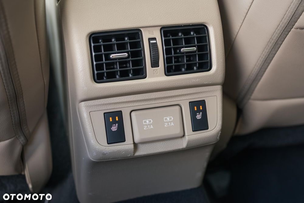 Subaru Outback - 32