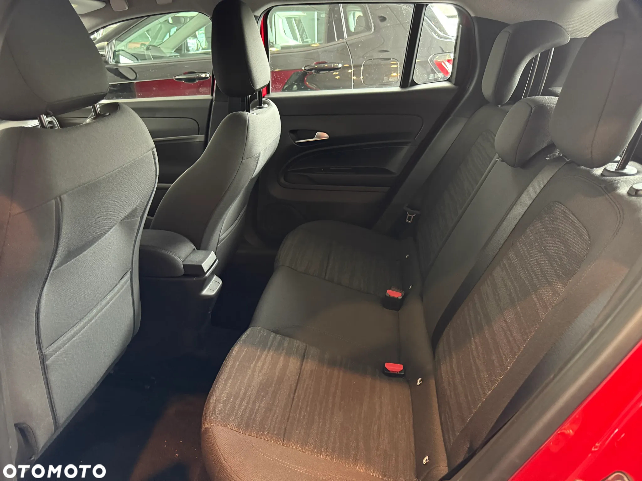 Jeep Avenger 1.2 T3 mHEV Longitude FWD eDCT6 - 5