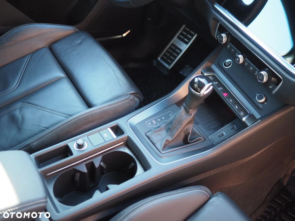 Audi Q3 45 TFSI Quattro S tronic - 12