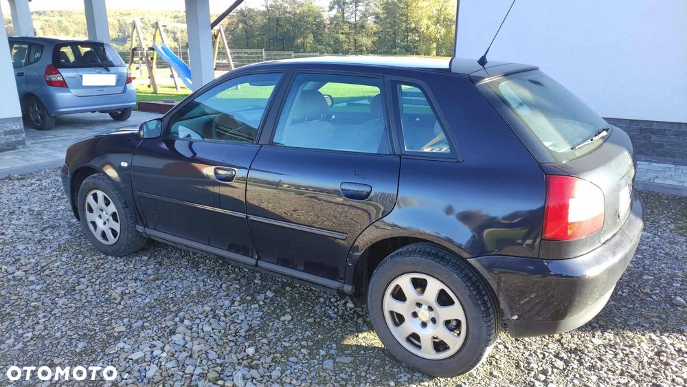 Audi A3 1.9 TDI Ambiente - 2