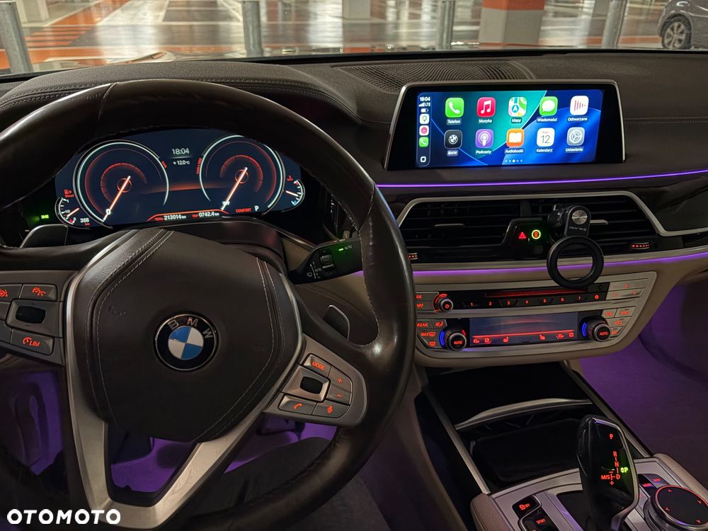 BMW Seria 7 - 26