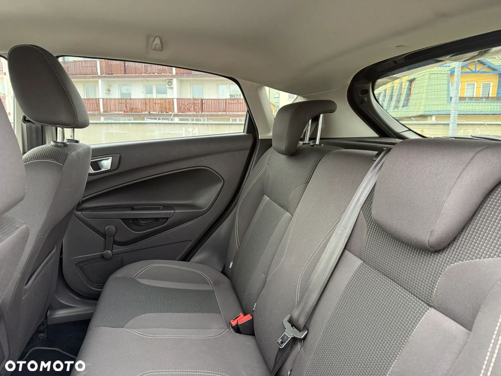 Ford Fiesta 1.0 EcoBoost STart-Stop Titanium - 17