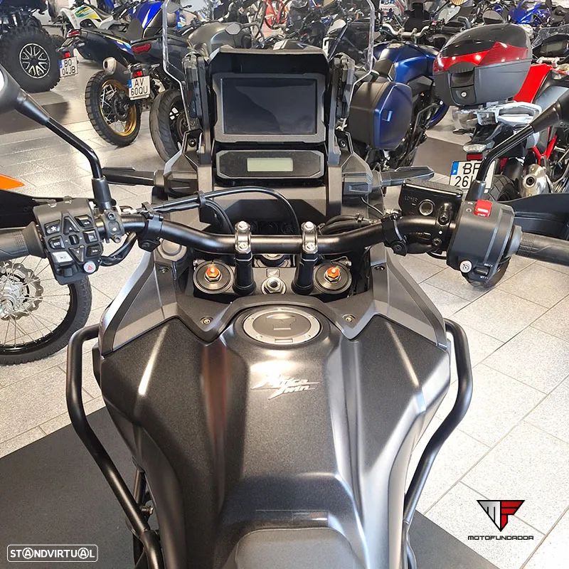 Honda Africa Twin - 4