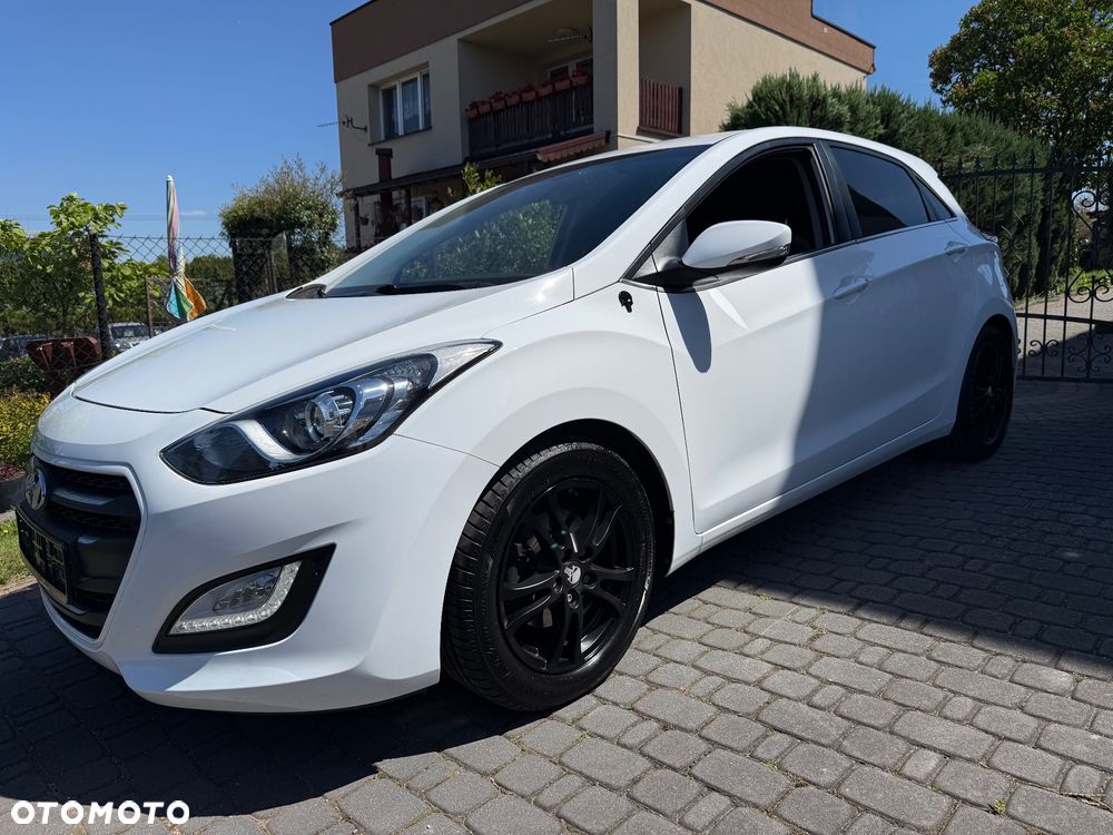 Hyundai i30 blue 1.4 YES Gold - 38