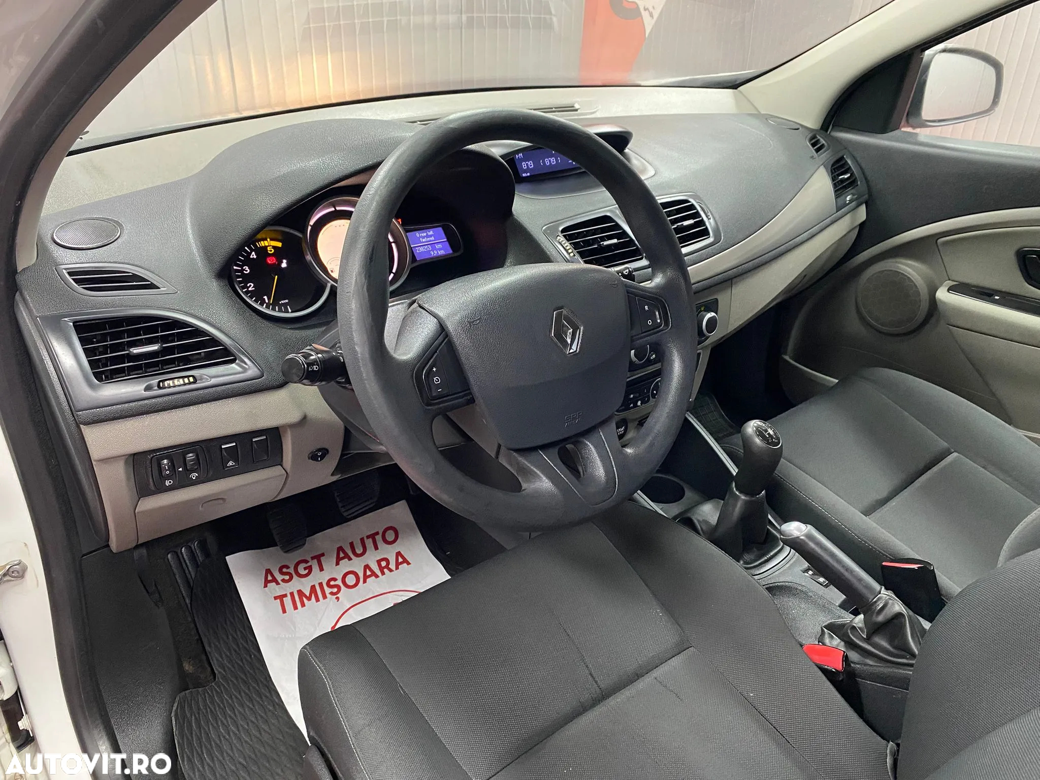 Renault Megane - 9