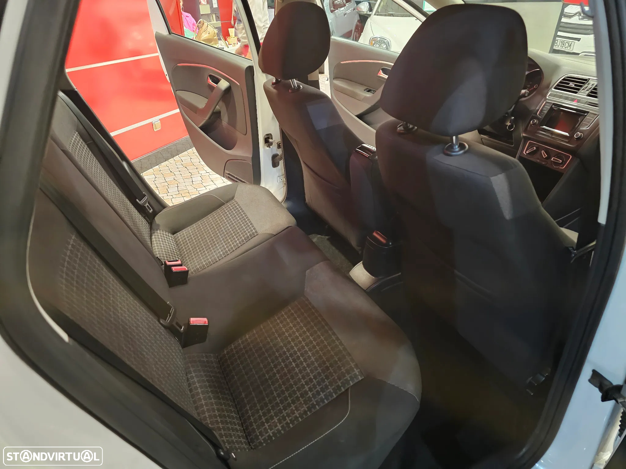 VW Polo 1.4 TDI (Blue Motion ) Comfortline - 16