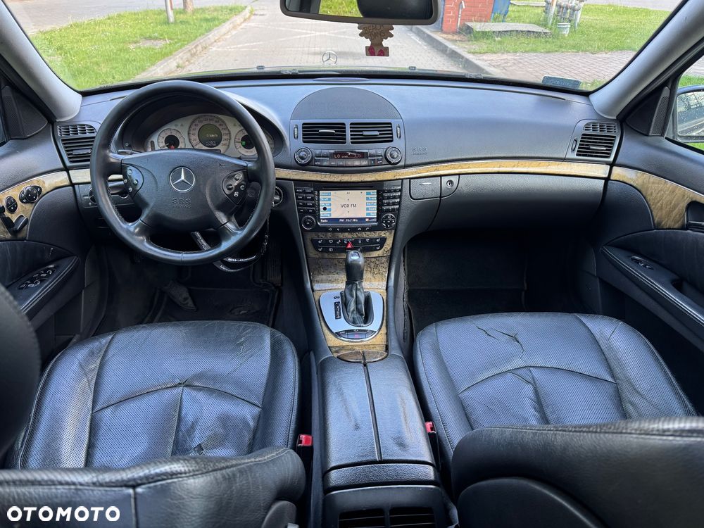 Mercedes-Benz Klasa E 320 CDI T Avantgarde - 16