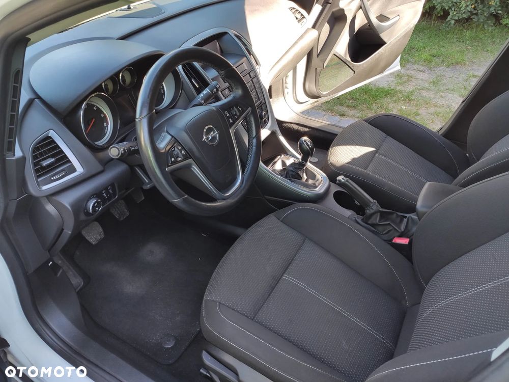 Opel Astra 2.0 CDTI DPF Color Edition - 20