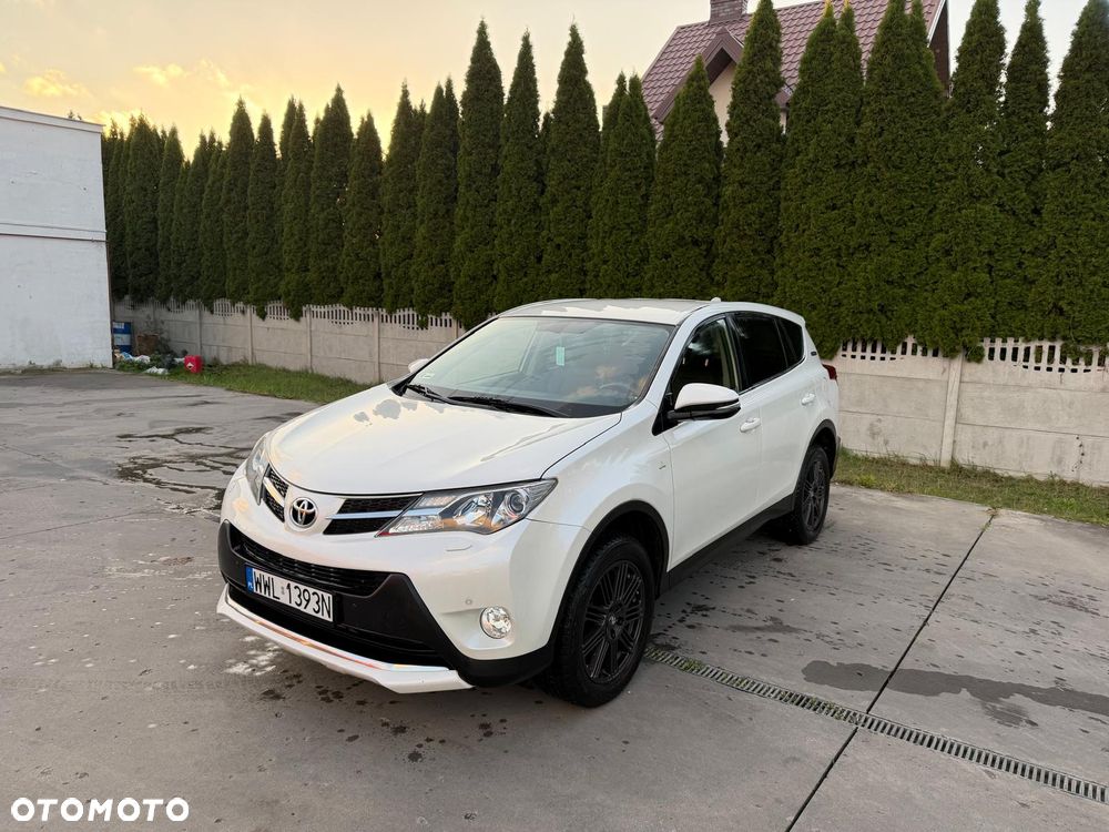 Toyota RAV4 - 1