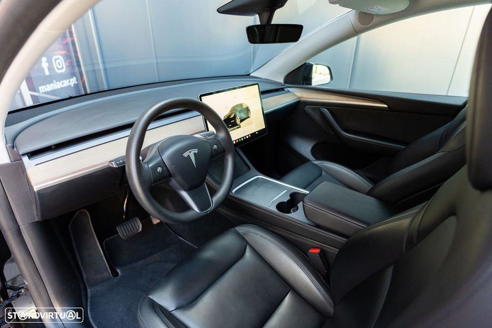 Tesla Model Y Long Range Dual Motor AWD - 9