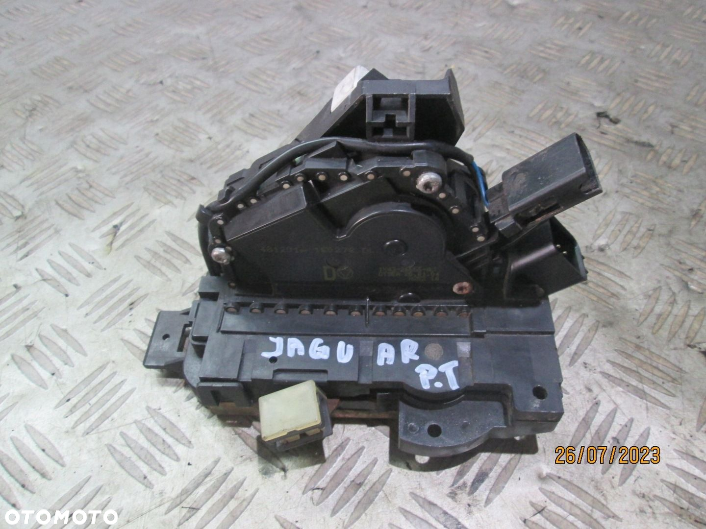 ZAMEK DRZWI PARWY TYŁ JAGUAR X-TYPE 5 PIN - 5