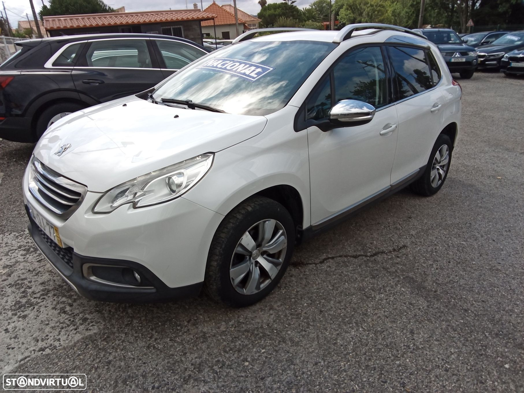 Peugeot 2008 1.2 VTi Active - 4