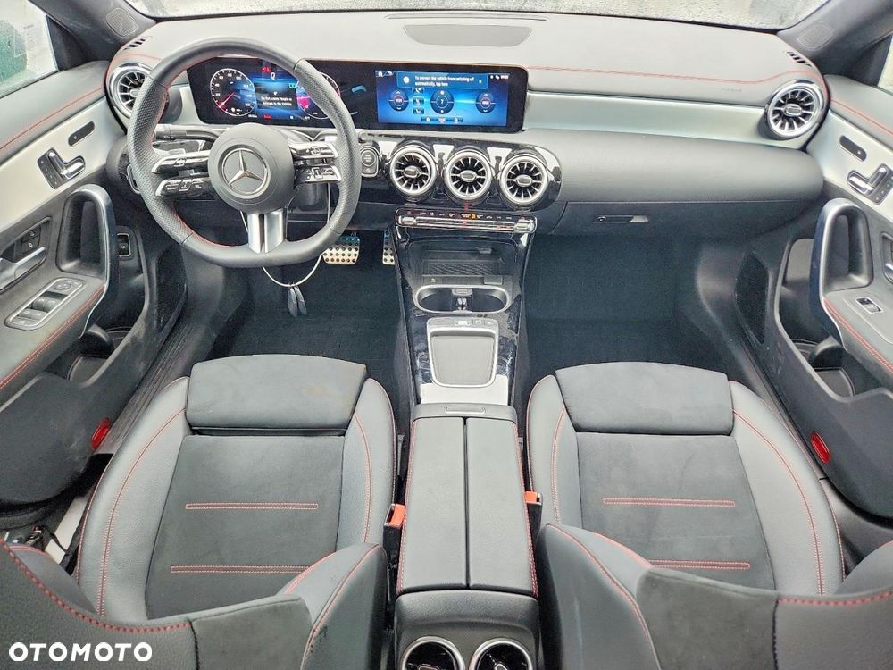 Mercedes-Benz CLA 250 AMG Line 7G-DCT - 8