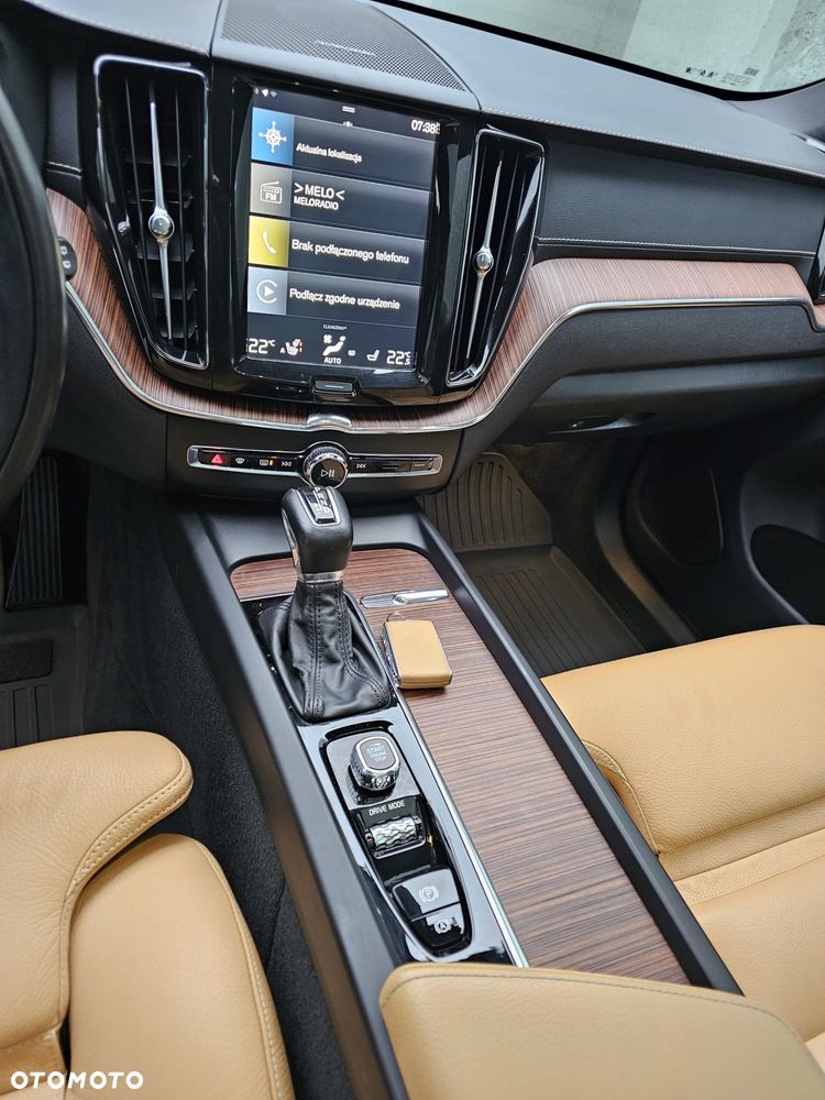 Volvo XC 60 D4 Inscription - 4