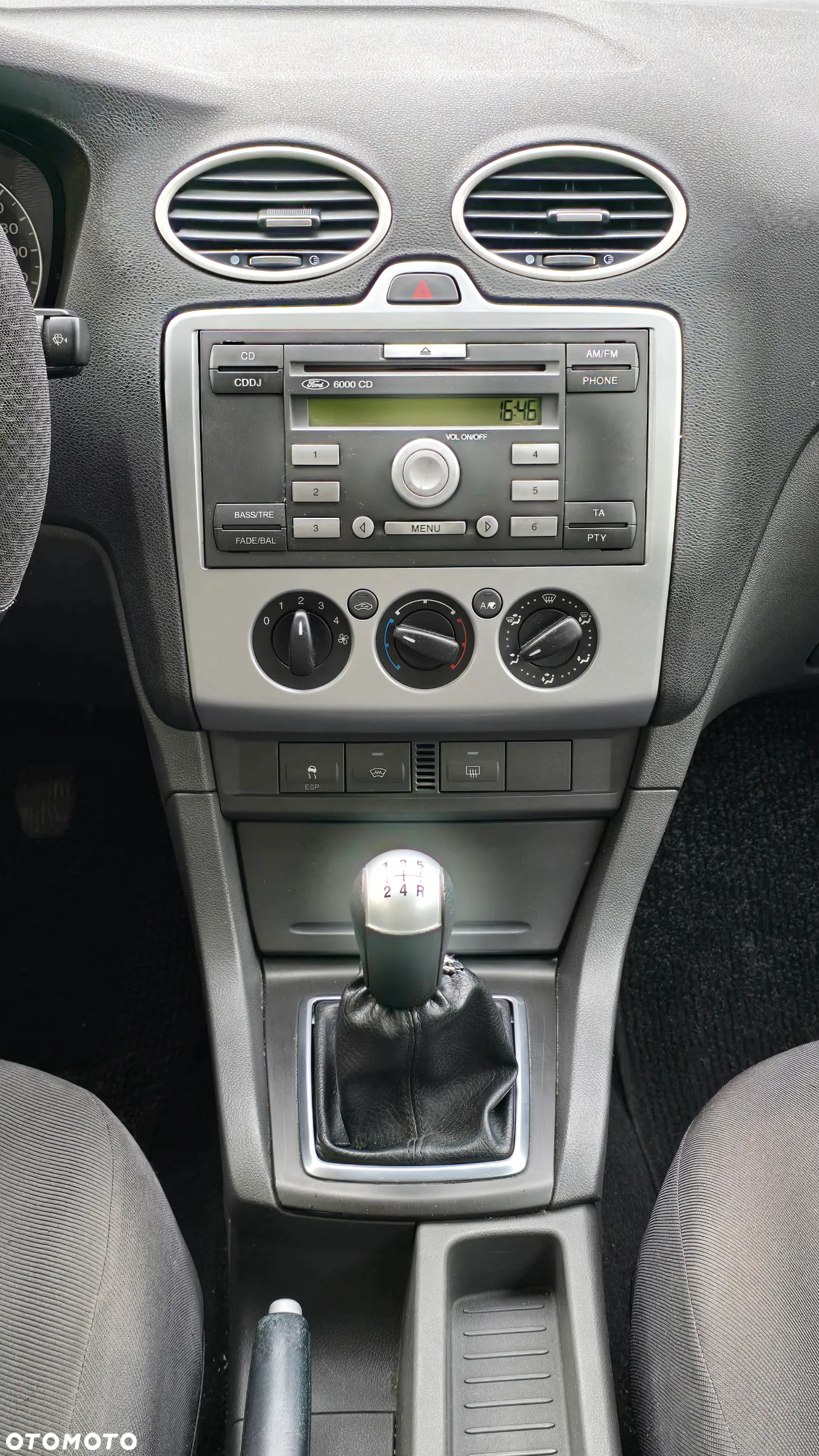 Ford Focus 1.6 Comfort - 17