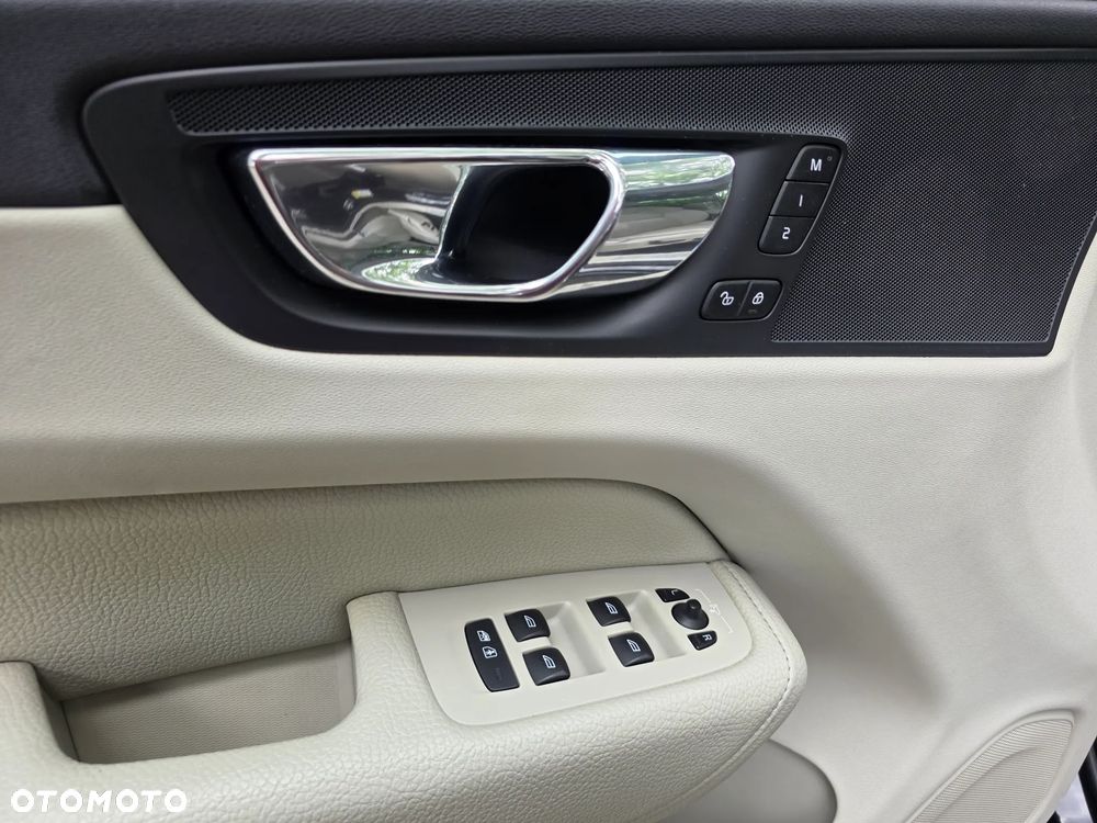 Volvo XC 60 T5 AWD Inscription - 7