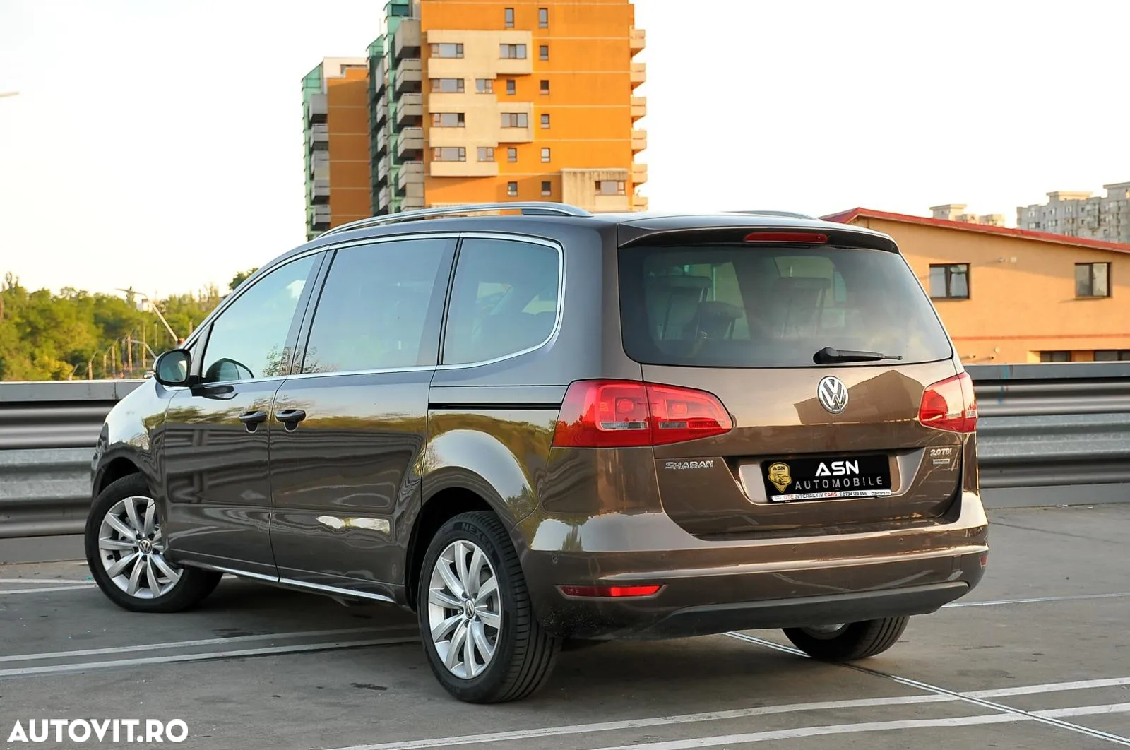 Volkswagen Sharan 2.0 TDI DSG Blue Motion Highline - 10
