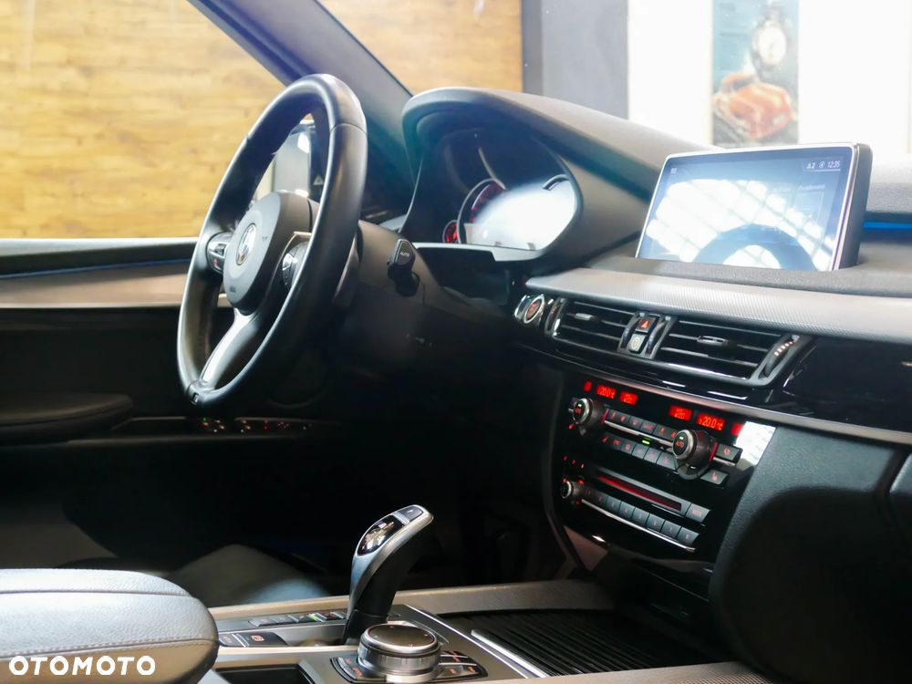 BMW X5 M M50d Sport-Aut - 13