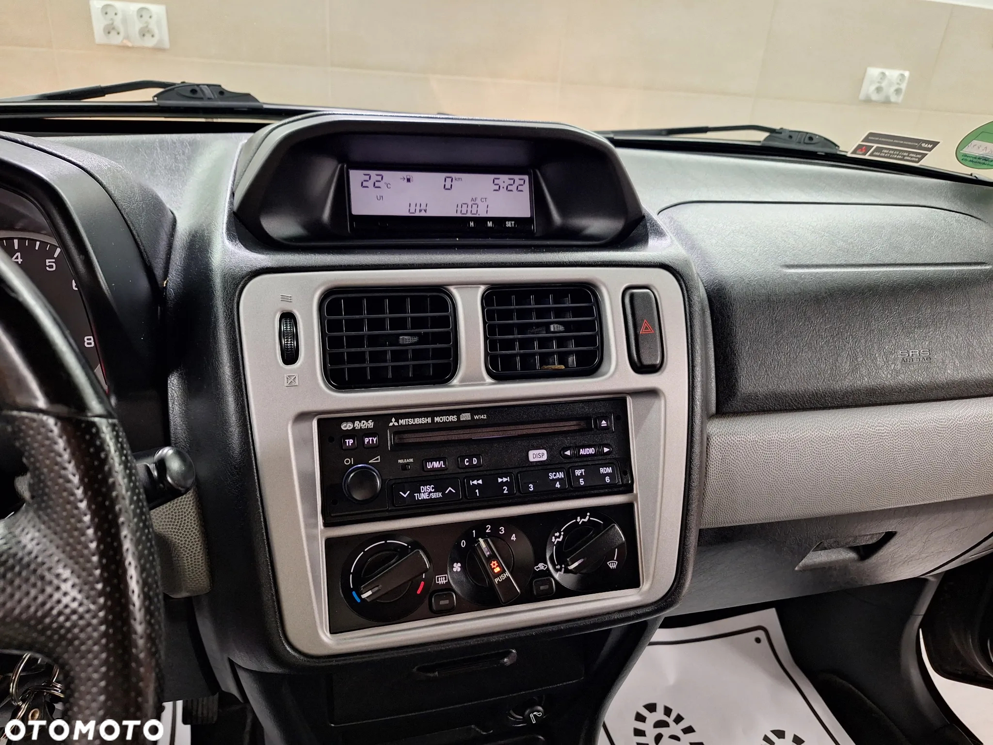 Mitsubishi Pajero Pinin 1.8 2-kolory - 31