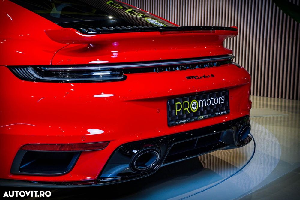 PORSCHE 911 2021 — imagine 3