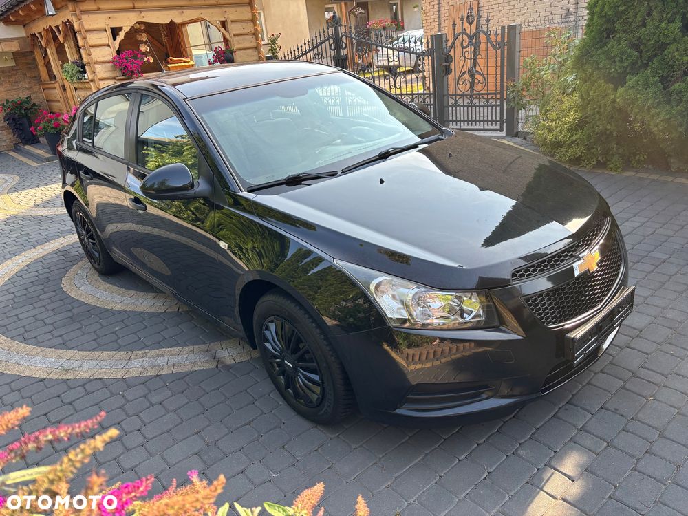 Chevrolet Cruze 1.6 LS - 21