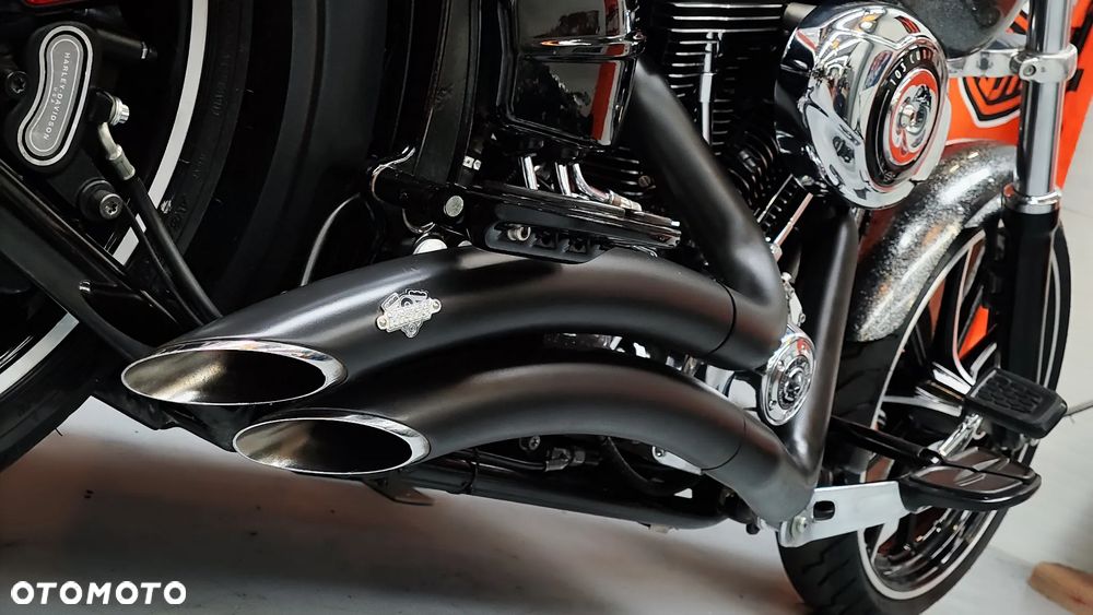 Harley-Davidson FXSB Breakout - 34