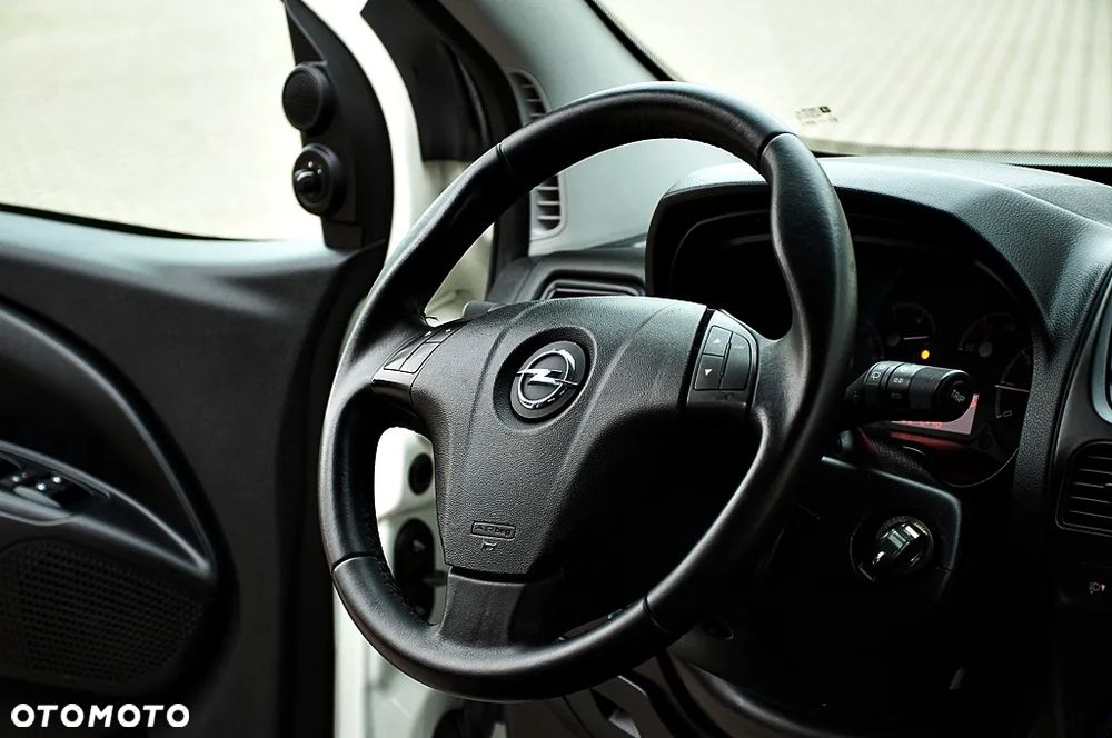 Opel Combo 1.4 Cosmo Eu6 - 34