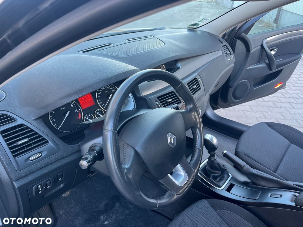 Renault Laguna 1.6 16V Authentique - 11