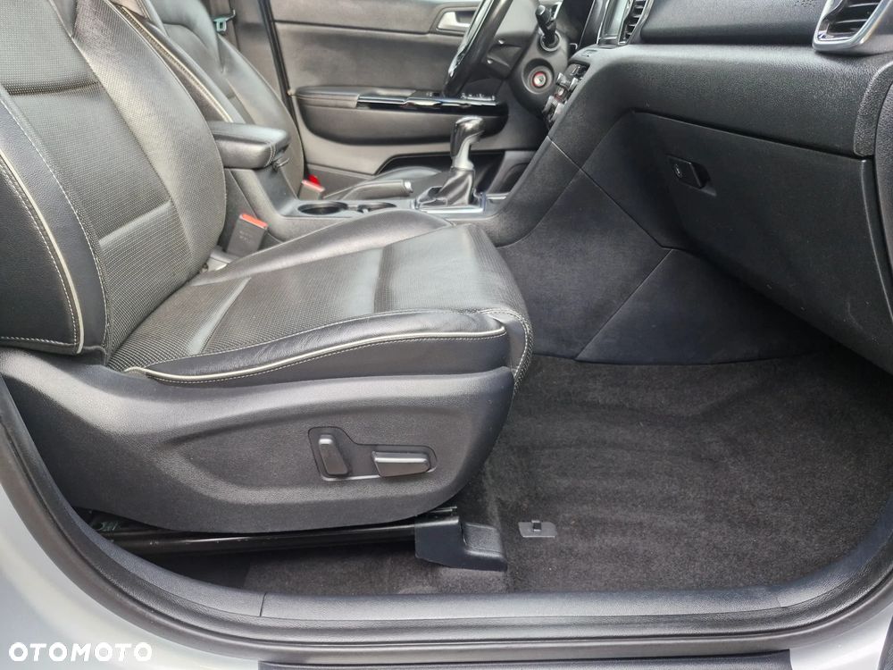 Kia Sportage 1.7 CRDI 2WD Spirit - 23