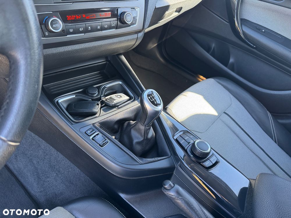 BMW Seria 1 116d Urban Line - 16