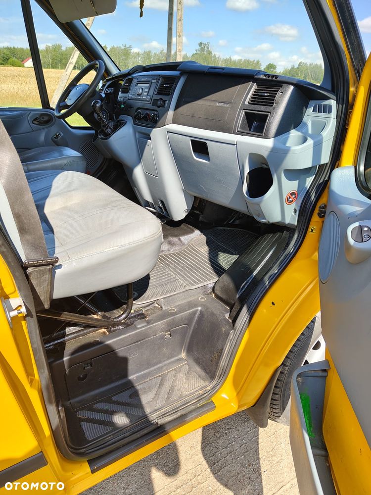 Ford transit - 15