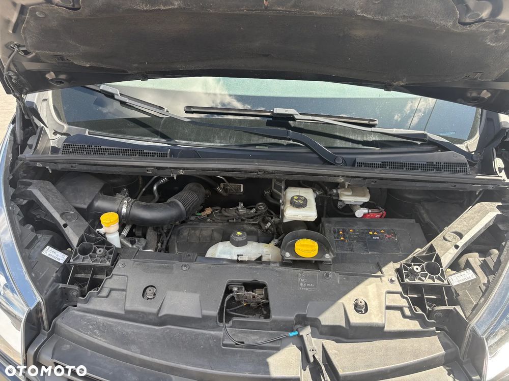 Renault Trafic - 12