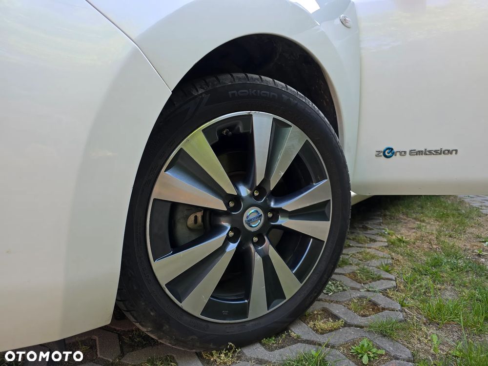 Nissan Leaf 24kWh Tekna - 18