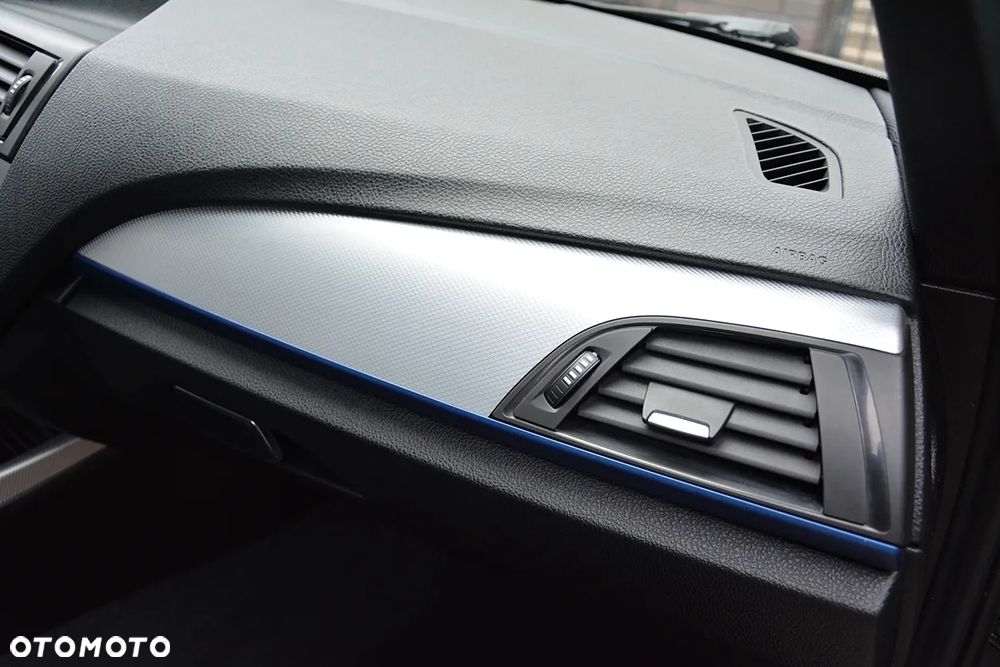 BMW Seria 1 125d - 19