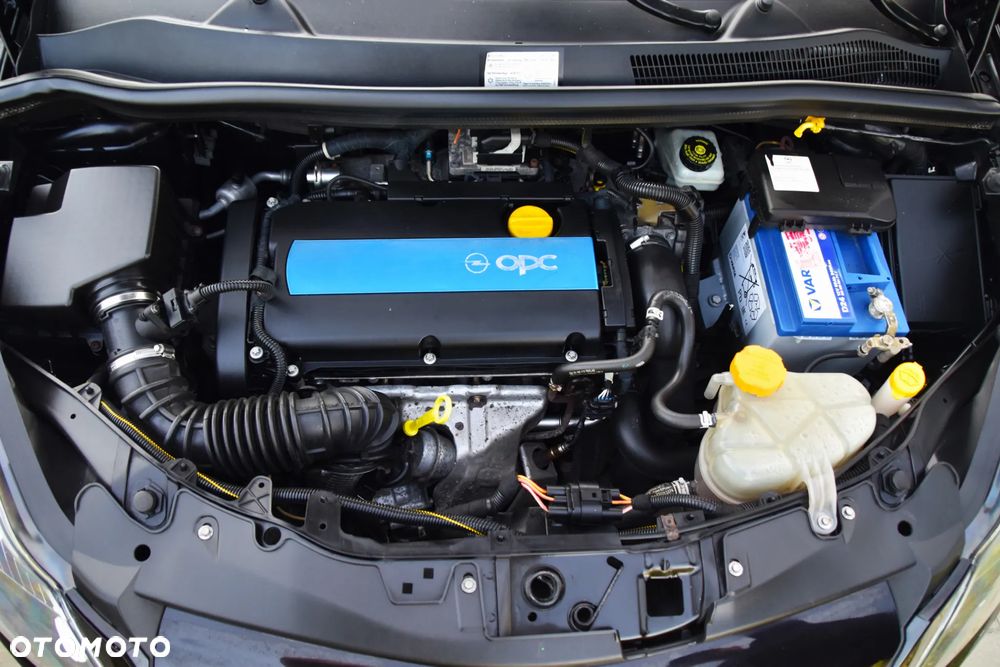 Opel Corsa 1.6 Turbo OPC - 17