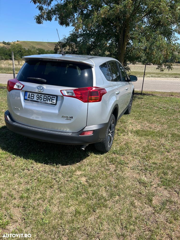 Toyota RAV4 2.2 D-4CAT 4WD Aut Luxury 18" - 7