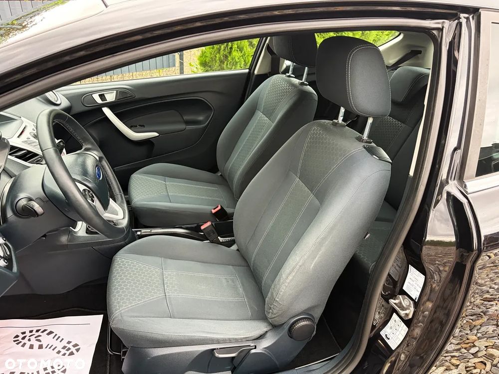 Ford Fiesta 1.25 Titanium X - 6