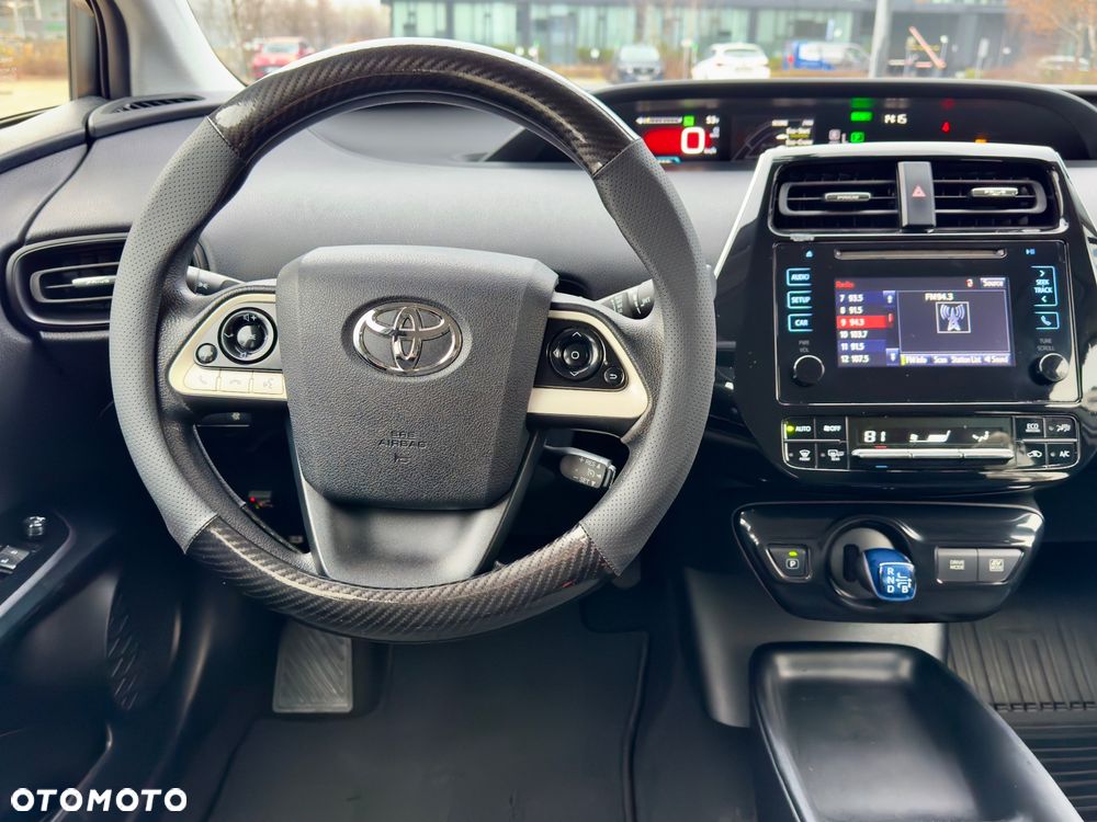 Toyota Prius 1.8 HSD Sol - 13