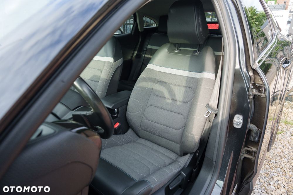 Citroën C4 BlueHDi 130 Stop&Start EAT8 FEEL PACK - 10