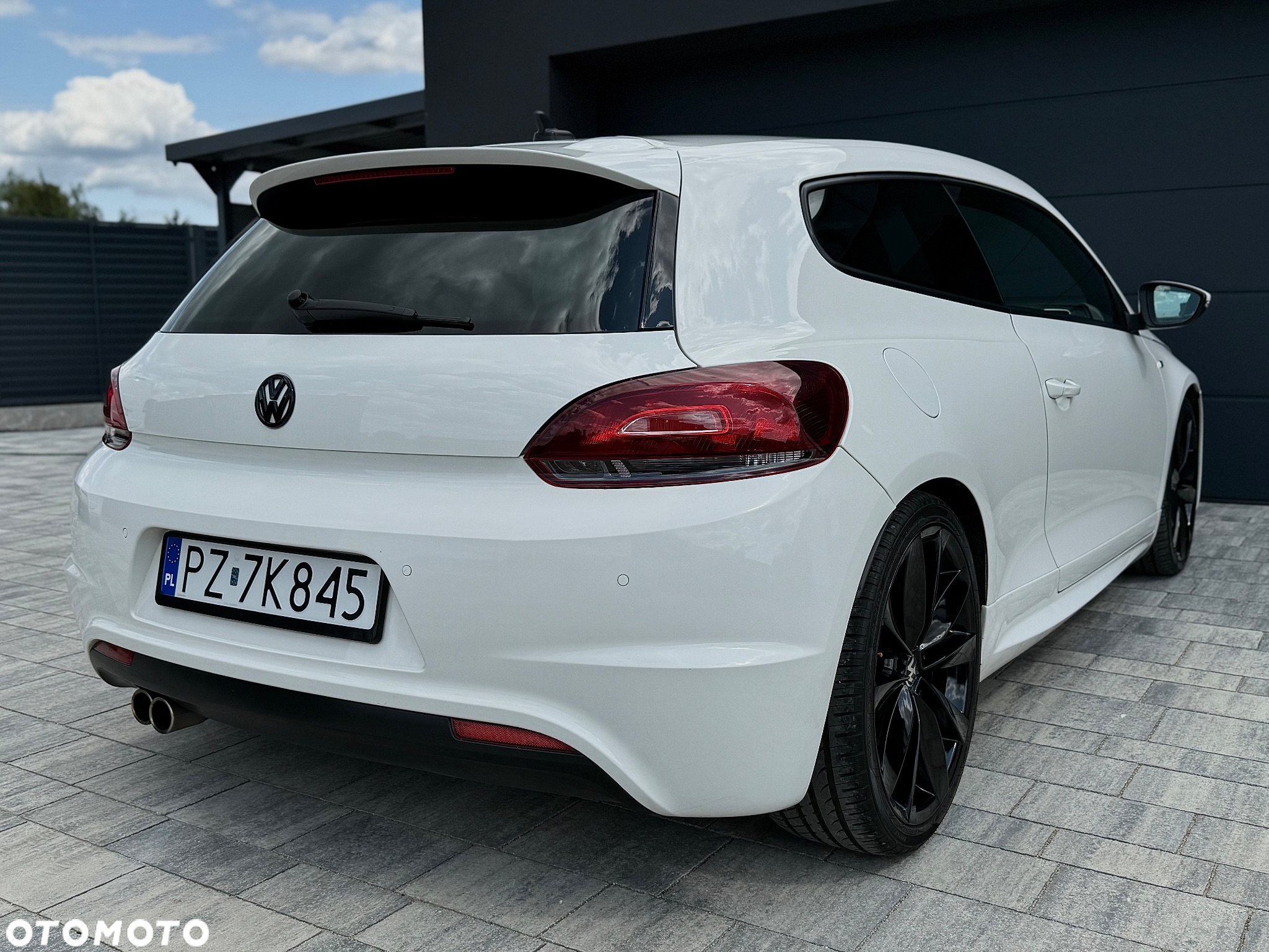 Volkswagen Scirocco 2.0 TDI DSG - 4