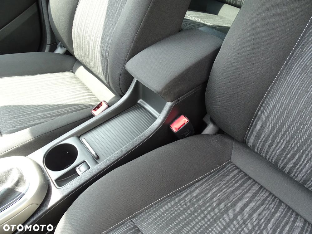 Opel Astra 1.4 Turbo Style - 24
